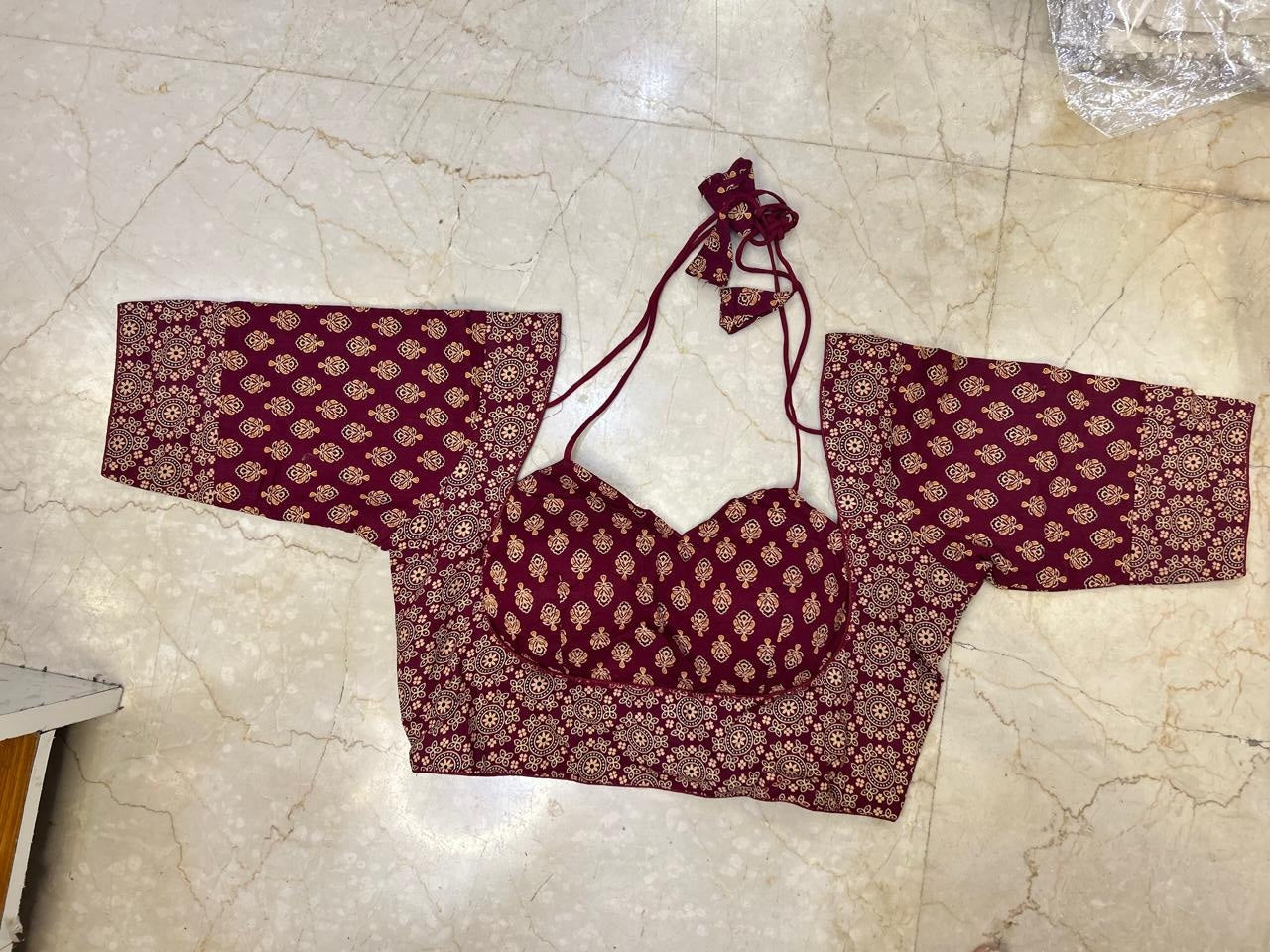 AJARAK BLOUSES