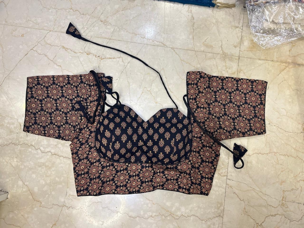AJARAK BLOUSES